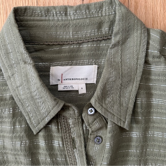 Anthropologie Green Gauze Like Button Down NWOT - Picture 2 of 3